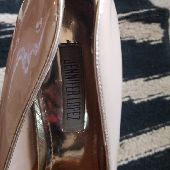 Heel - Picture 5 of 6